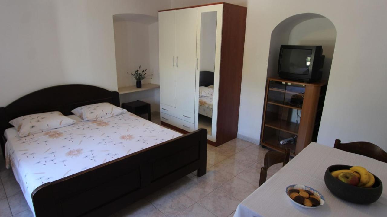Apartments Eva มาลินสกา ภายนอก รูปภาพ