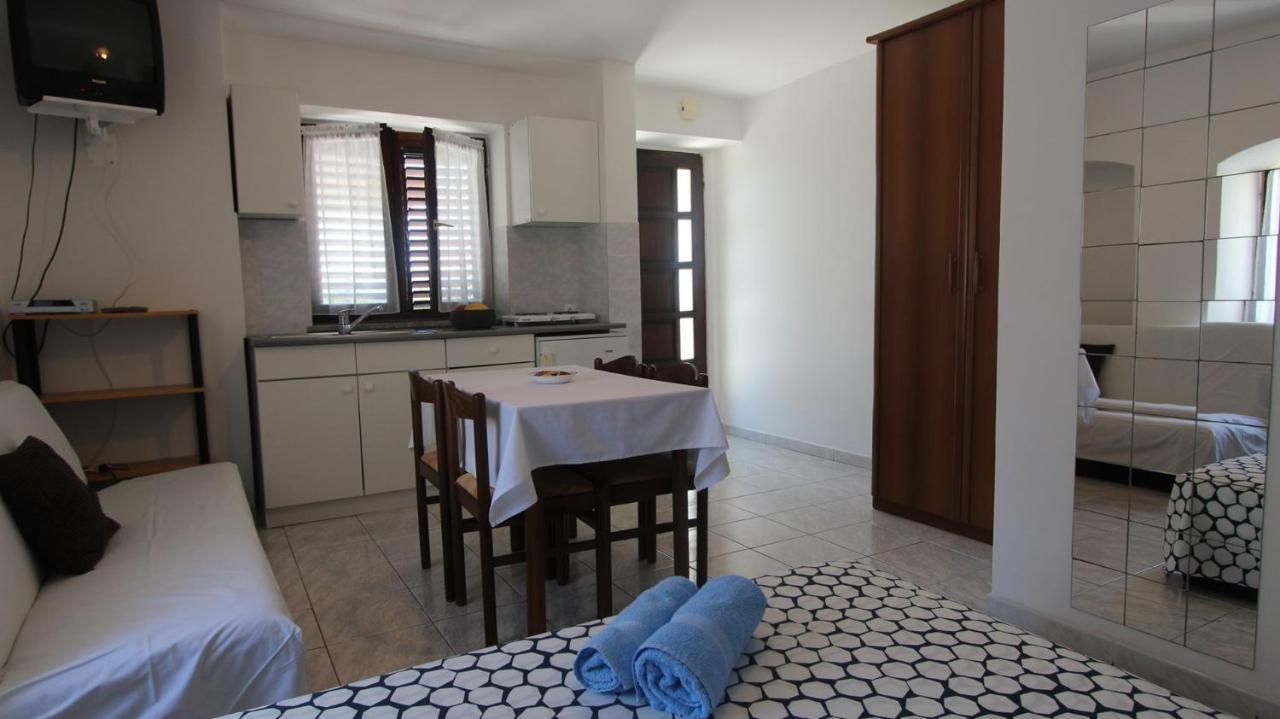 Apartments Eva มาลินสกา ภายนอก รูปภาพ